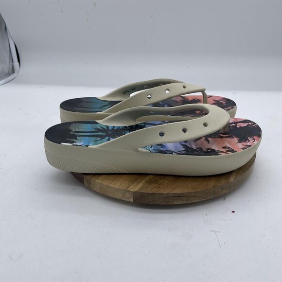 Crocs Classic Flip Flops Womens 9 Beige Retro Resort Platform Thong Sandals Shoe - Picture 1 of 10